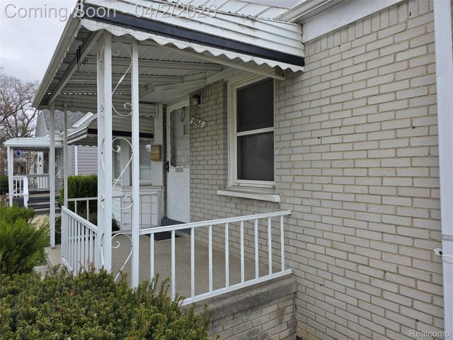 9960 Rockland, Redford Charter Township, MI 48239