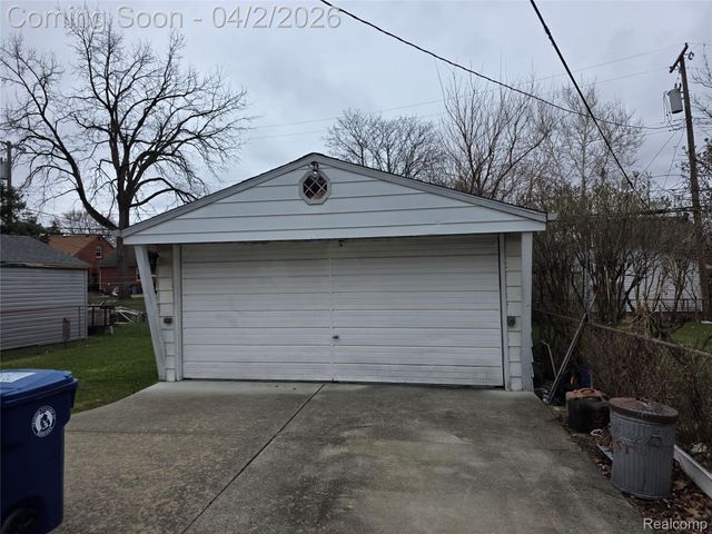 9960 Rockland, Redford Charter Township, MI 48239