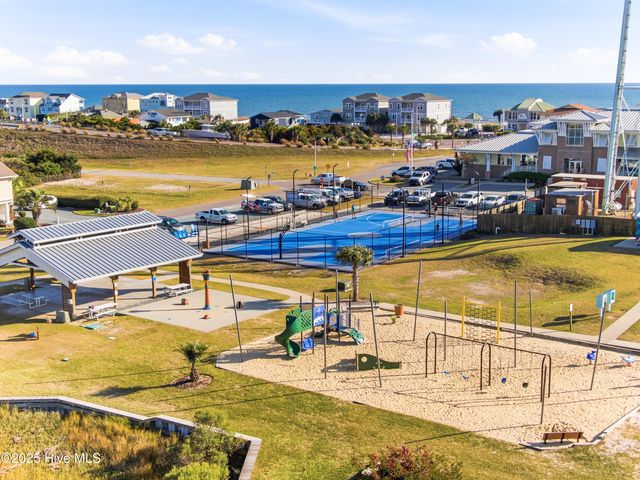 1144 Garland Lake Cir Sw, Supply, NC 28462