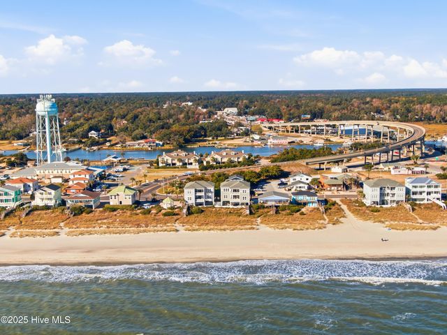 1144 Garland Lake Cir Sw, Supply, NC 28462