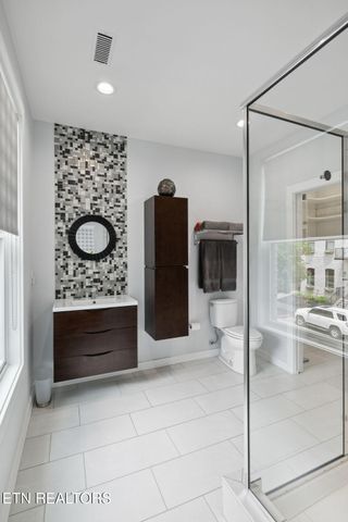 9432 Clingmans Dome Drive, Knoxville, TN 37922