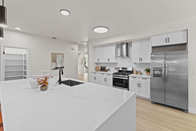 3209 Max Ct, Carmichael, CA 95608