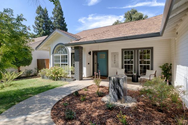 3209 Max Ct, Carmichael, CA 95608