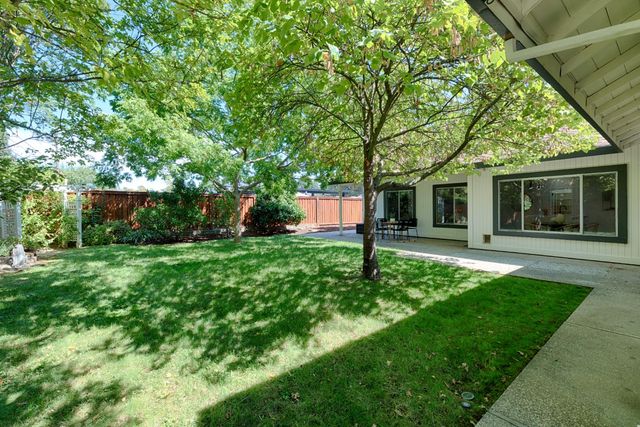 3209 Max Ct, Carmichael, CA 95608