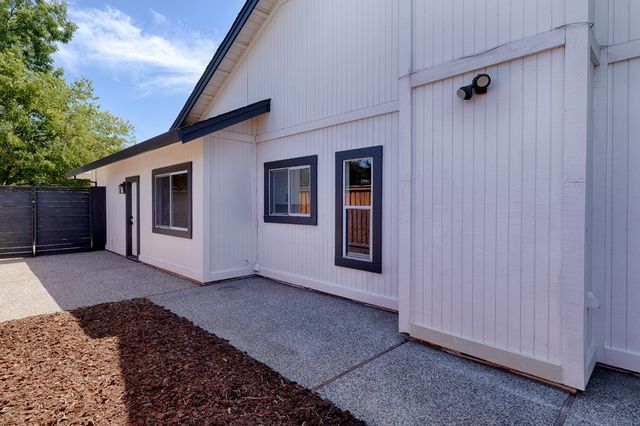 3209 Max Ct, Carmichael, CA 95608