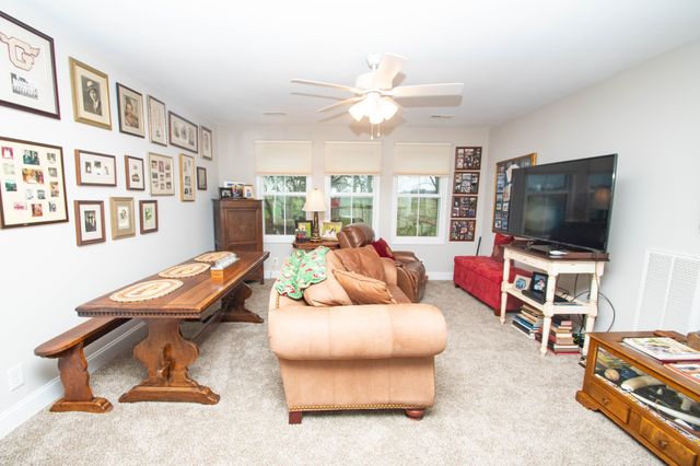 2709 Remington Trce, Clarksville, TN 37043