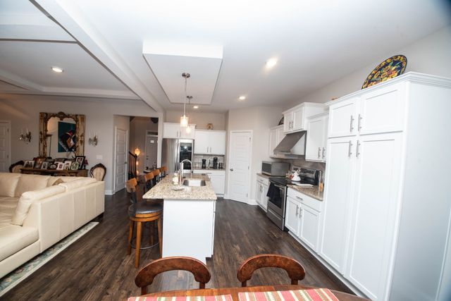 2709 Remington Trce, Clarksville, TN 37043