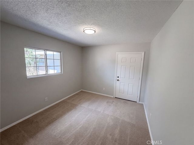 17787 Ivy, Fontana, CA 92335