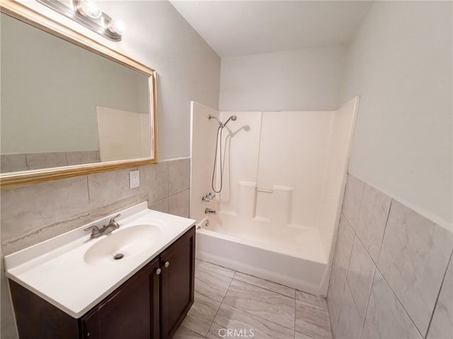 17787 Ivy, Fontana, CA 92335