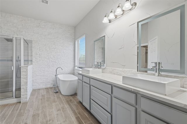 1733 White Cap Court, Desoto, TX 75115