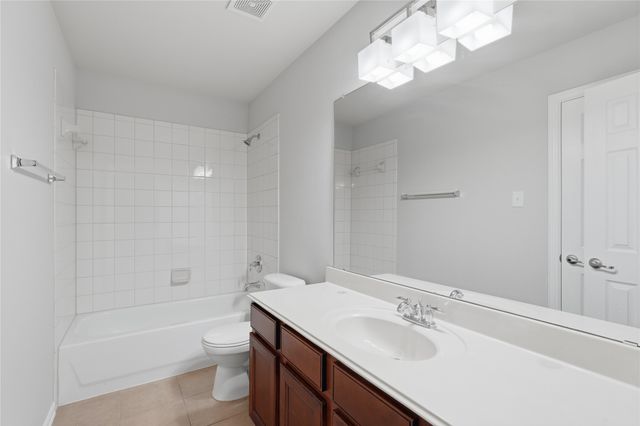 1733 White Cap Court, Desoto, TX 75115