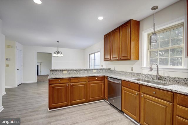 8760 JARRETT DR, Hebron, MD 21830