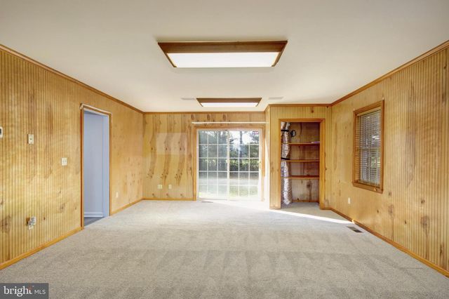 8760 JARRETT DR, Hebron, MD 21830