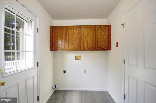 8760 JARRETT DR, Hebron, MD 21830