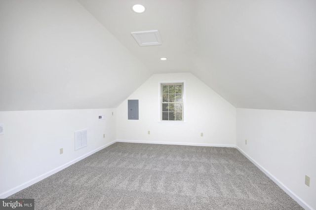 8760 JARRETT DR, Hebron, MD 21830