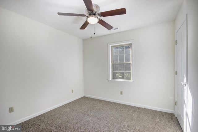 8760 JARRETT DR, Hebron, MD 21830