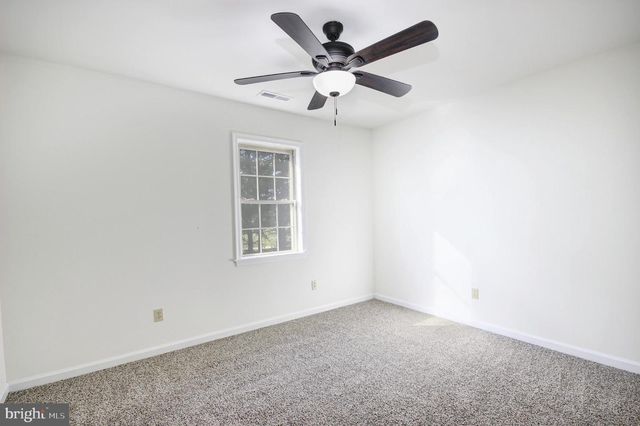 8760 JARRETT DR, Hebron, MD 21830