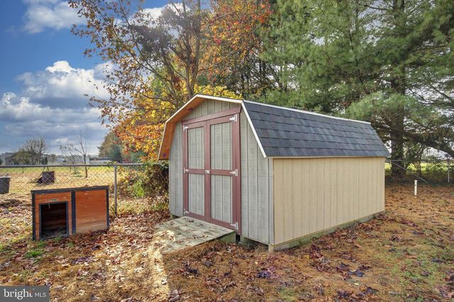 8760 JARRETT DR, Hebron, MD 21830