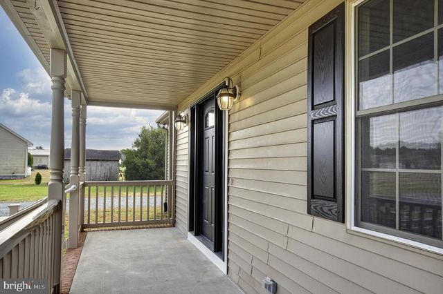 8760 JARRETT DR, Hebron, MD 21830