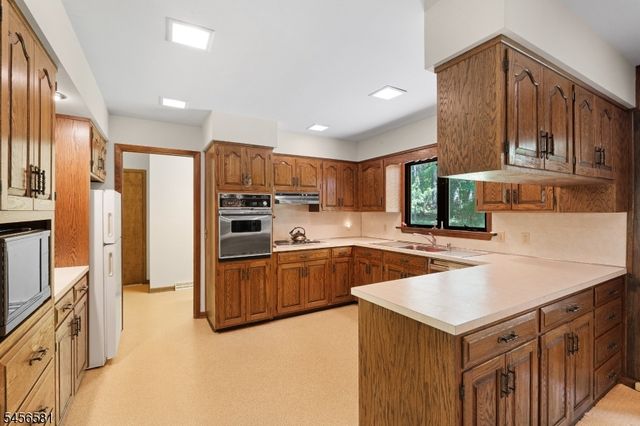 155 Buffalo Hollow Rd, Lebanon Twp., NJ 08826