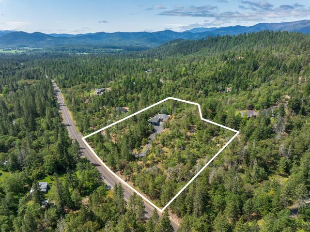 9703 Lower River Road, Grants Pass, OR 97526