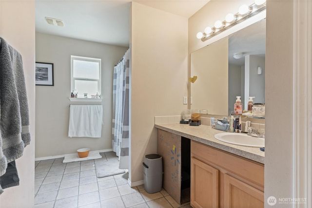 6725 159th Street E, Puyallup, WA 98375