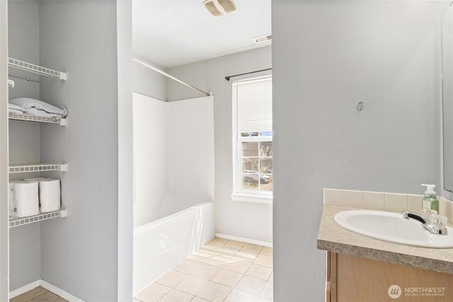 6725 159th Street E, Puyallup, WA 98375