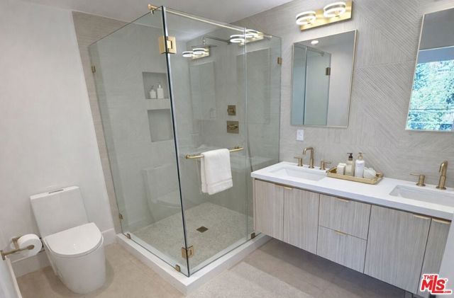 6847 N Figueroa Street, Los Angeles, CA 90042