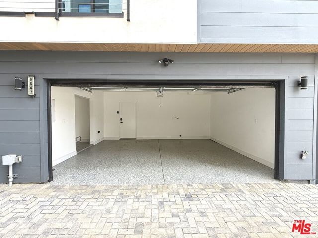 6847 N Figueroa Street, Los Angeles, CA 90042