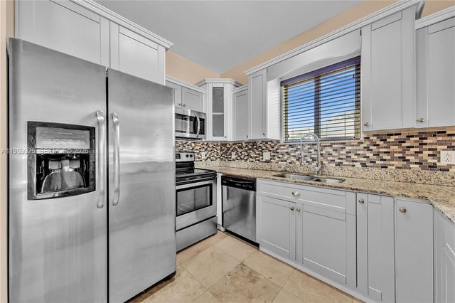 4025 SW 10th St, Miami, FL 33134