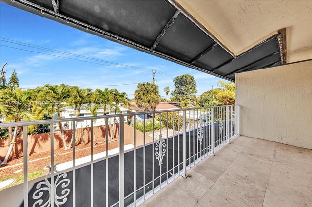 4025 SW 10th St, Miami, FL 33134