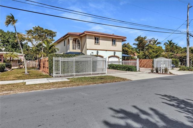 4025 SW 10th St, Miami, FL 33134