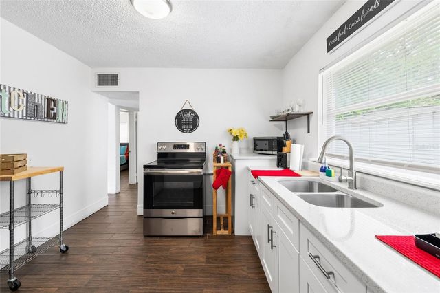 8707 N ASHLEY STREET, Tampa, FL 33604