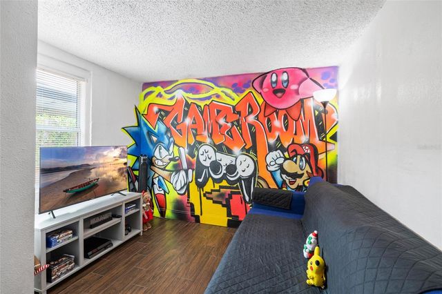 8707 N ASHLEY STREET, Tampa, FL 33604