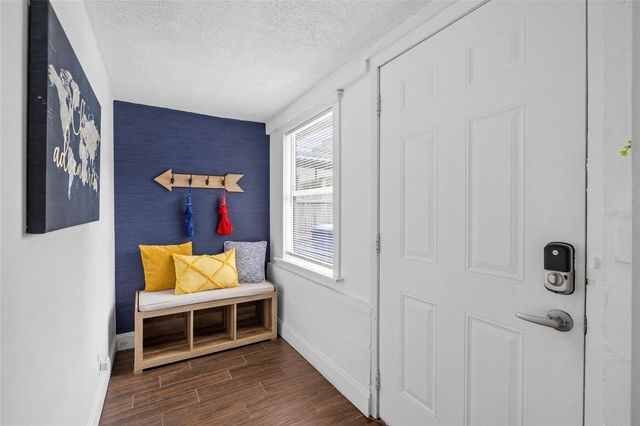 8707 N ASHLEY STREET, Tampa, FL 33604