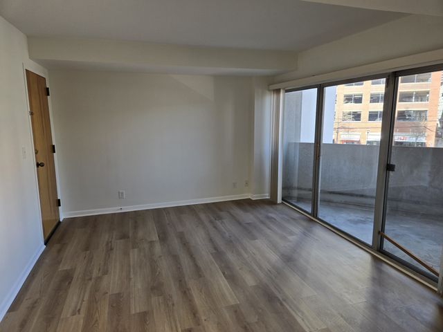 900 19th Ave S Apt 107, Nashville, TN 37212