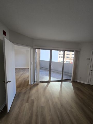 900 19th Ave S Apt 107, Nashville, TN 37212