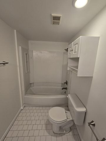 900 19th Ave S Apt 107, Nashville, TN 37212