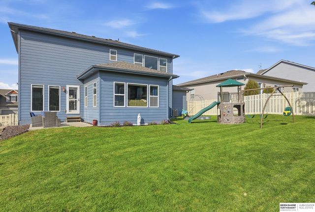 16865 Portal Street, Omaha, NE 68136