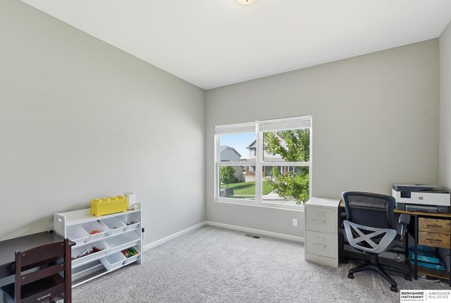 16865 Portal Street, Omaha, NE 68136