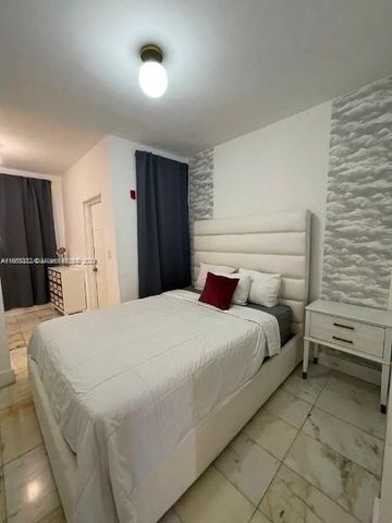 801 8th St 205, Miami Beach, FL 33139