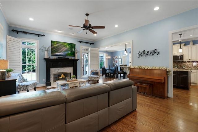203 Laurel Creek Road SE, Calhoun, GA 30701