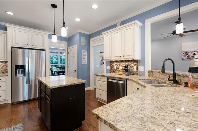 203 Laurel Creek Road SE, Calhoun, GA 30701