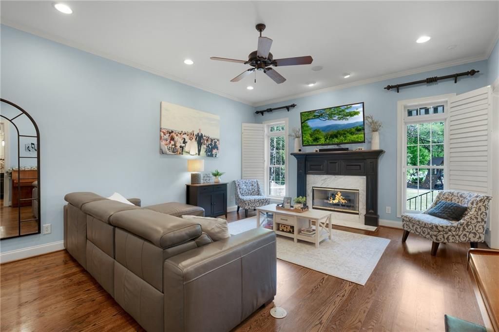 Image 11 of property listing at 203 Laurel Creek Road SE, Calhoun, GA 30701