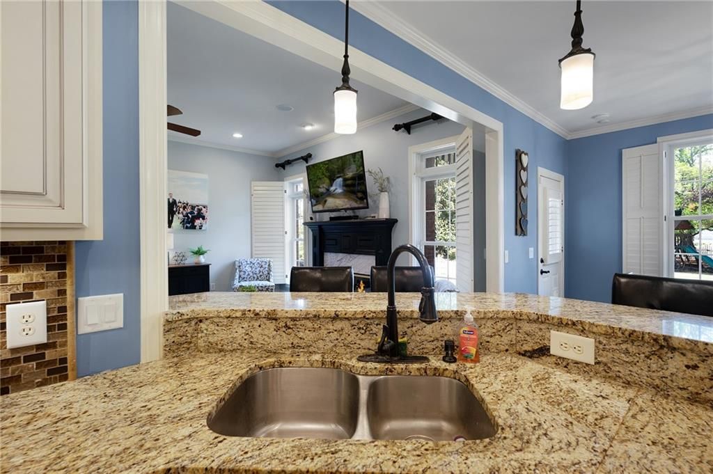 Image 15 of property listing at 203 Laurel Creek Road SE, Calhoun, GA 30701