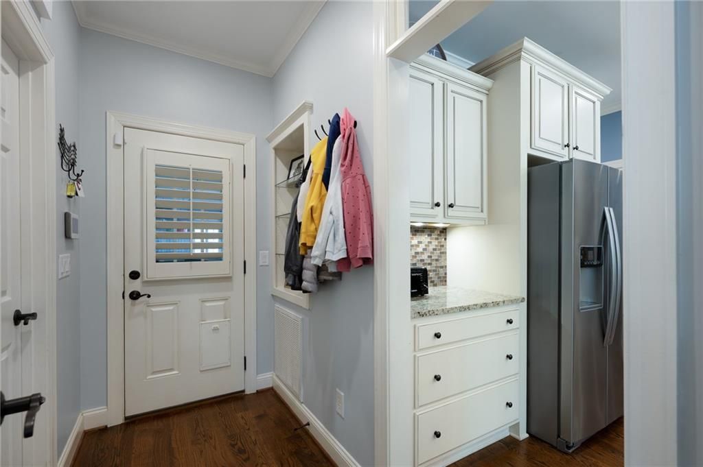 Image 35 of property listing at 203 Laurel Creek Road SE, Calhoun, GA 30701