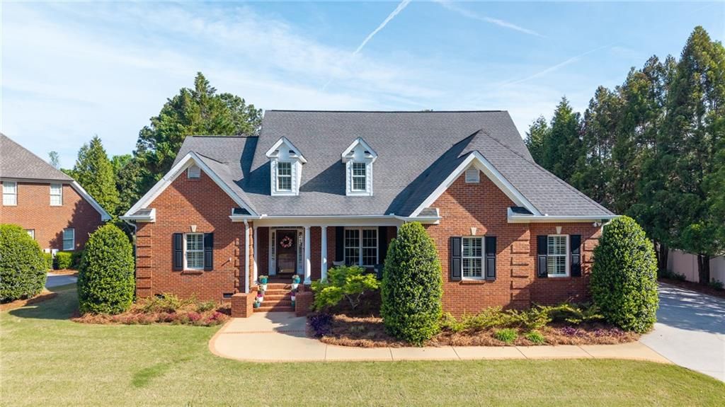 Image 4 of property listing at 203 Laurel Creek Road SE, Calhoun, GA 30701