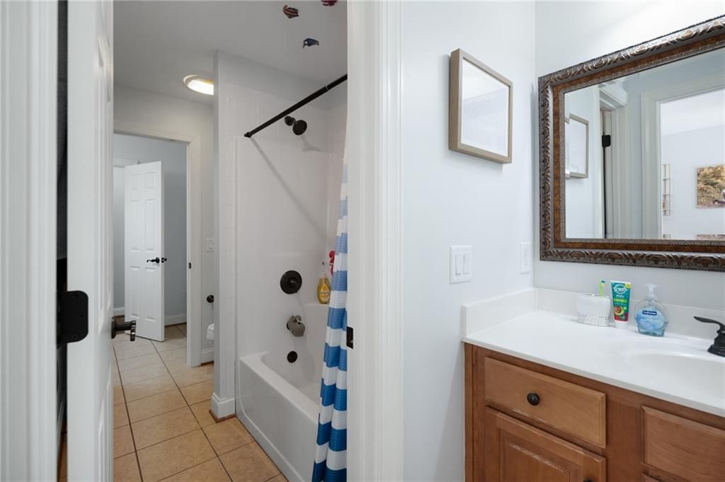 Image 41 of property listing at 203 Laurel Creek Road SE, Calhoun, GA 30701