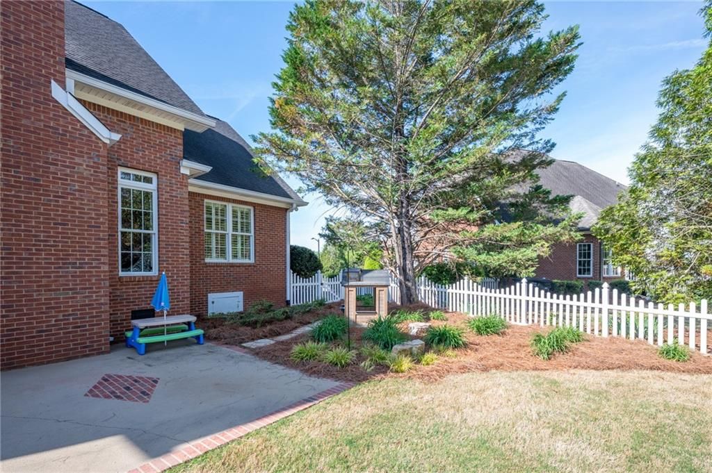 Image 52 of property listing at 203 Laurel Creek Road SE, Calhoun, GA 30701