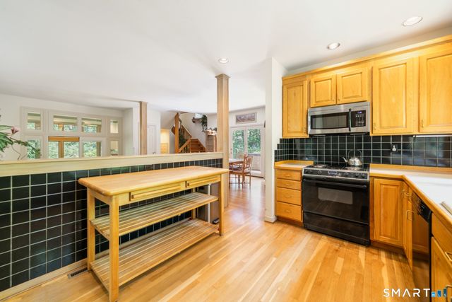 8 Beacon Heath, Farmington, CT 06032